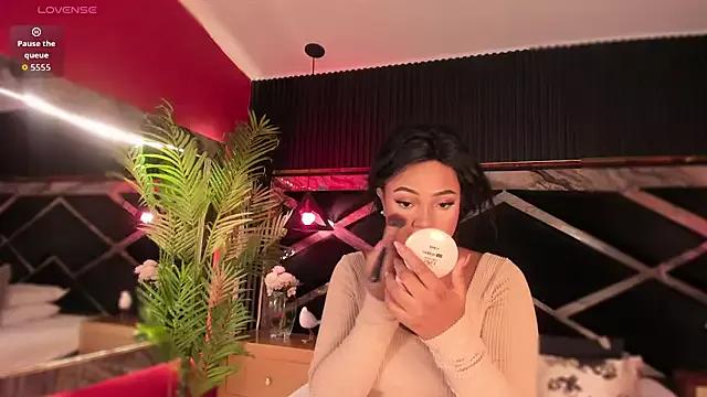 Watch Aluna_sweet, she wants to masturbate for you Aluna_sweet from StripChat