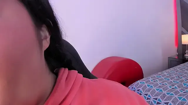 AmberiniHoffman from StripChat