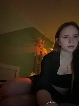 ameliamooon from StripChat