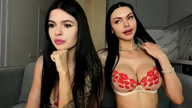 Naked AmyLeeplay wants you to fuck their body now AmyLeeplay from StripChat