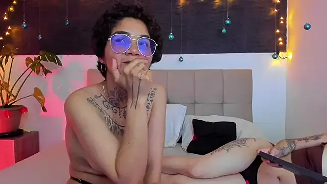 anaroman01 on StripChat