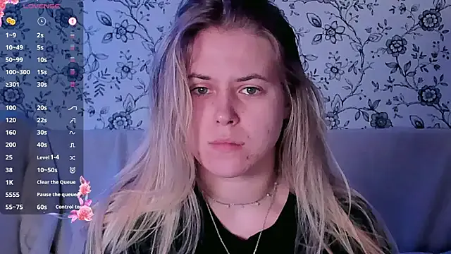 AngelAnty from StripChat