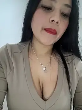Angelmoon04 from StripChat