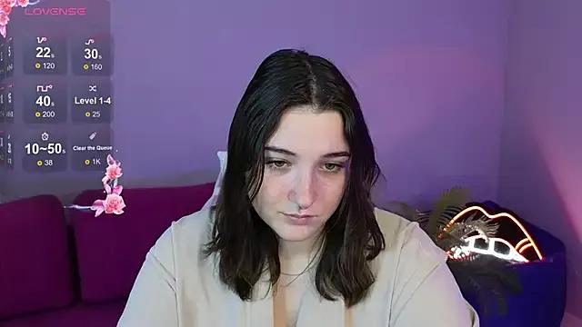 Cute AnnieDodge wants you to fuck her body now AnnieDodge from StripChat