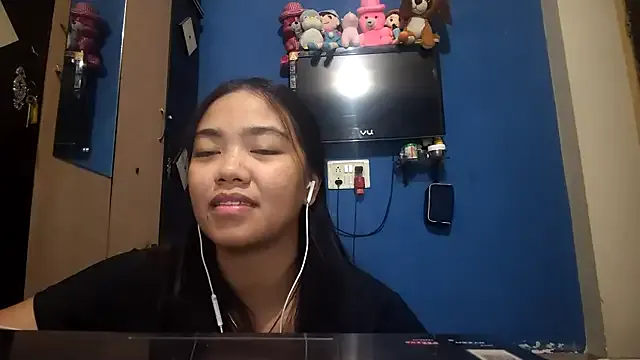 Unleash your lust with the cute StripChat performer - AntoninaDamewood AntoninaDamewood from StripChat