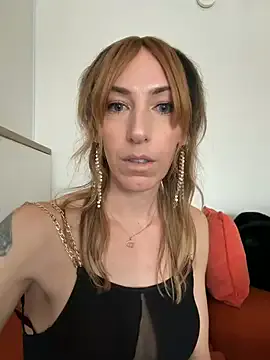 aryafrei from StripChat