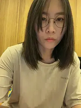 Ashepova000 from StripChat