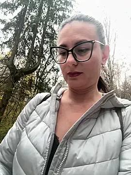 Sweet AvaFlowers6 wants you to fuck their body now AvaFlowers6 from StripChat