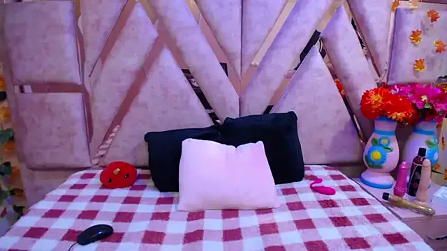 Azul_Horny18 from StripChat