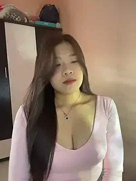 Bae1103 from StripChat