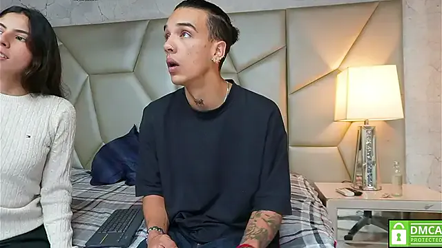 Fulfill your urge with the sweet StripChat performer - Be_curious Be_curious from StripChat