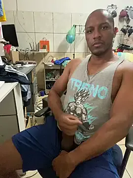 Seductive Betobob gets bare naked and squirt while being gazed on Betobob from StripChat