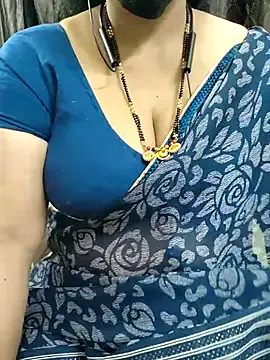 bhuvana_555 from StripChat