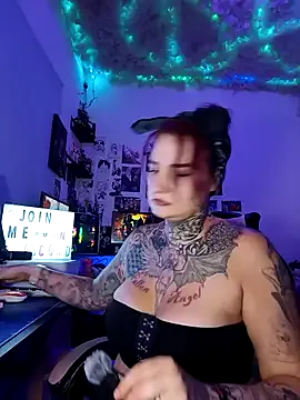 blazed_vixen from StripChat