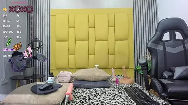 bryonycutee from StripChat