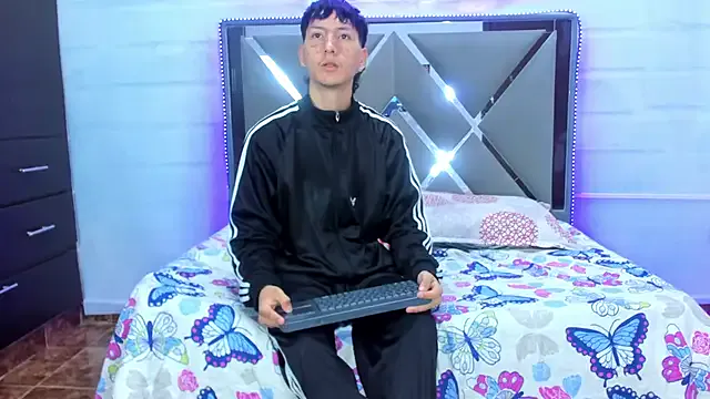 BunnyLove_ from StripChat