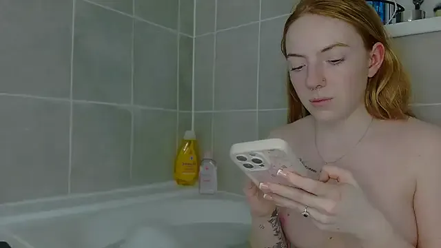 BustyGoddess41 from StripChat