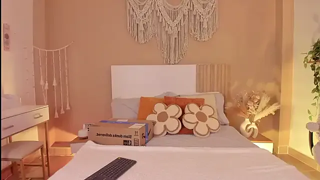 Camila_Bustamante from StripChat