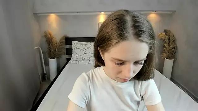 Camilla_Kelly from StripChat