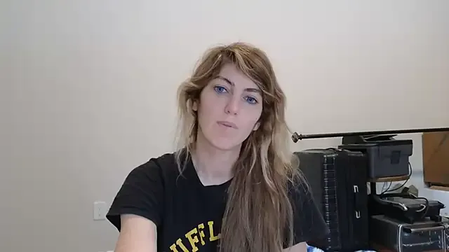 CelestialRuby on StripChat