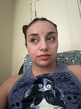 CharmingMaddie from StripChat