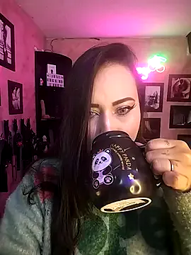 cherryy_bombshelll from StripChat