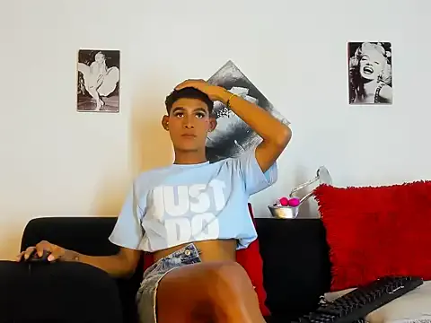 Ciara_HotTs from StripChat