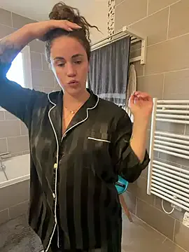 Clarasense__ from StripChat