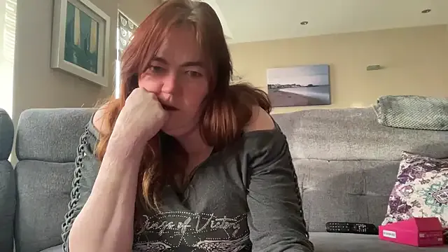 Satisfy your itch with the naked StripChat model - Curvy-milf-abbie curvy-milf-abbie from StripChat