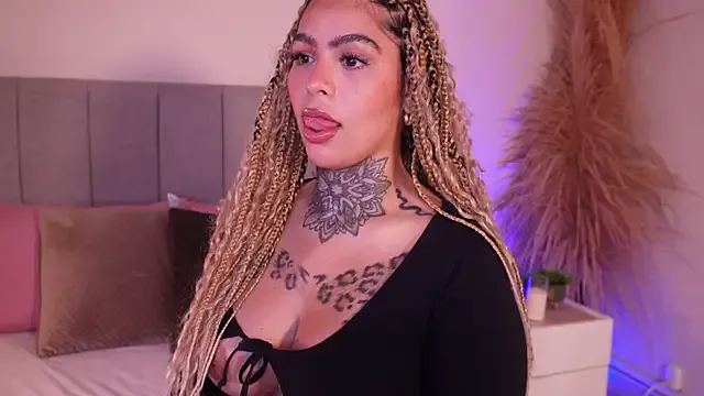 curvyliciousss from StripChat