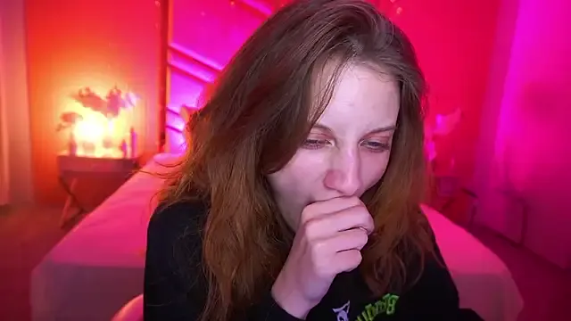 CuteeFoxy from StripChat