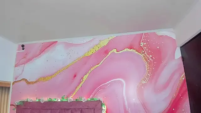 Daisy__rose from StripChat