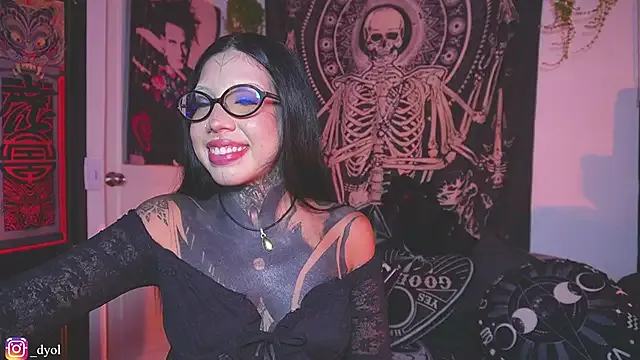 Dalia_Vorhees from StripChat