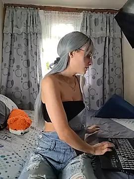 Dani-peggin from StripChat