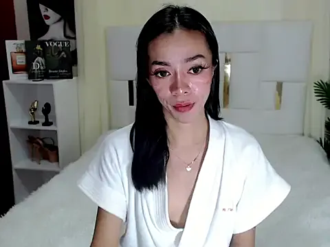 diamondnaked_ from StripChat