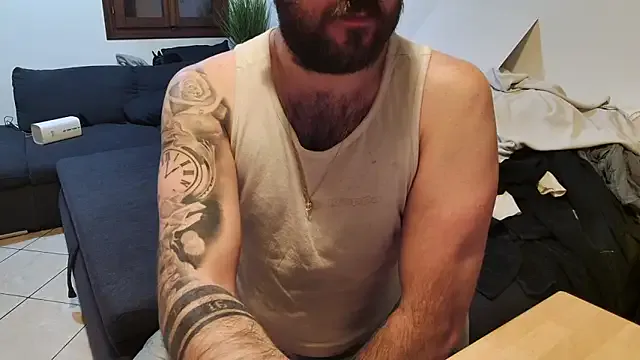 dioludroo from StripChat