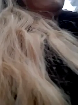 Dirtyfeelin from StripChat