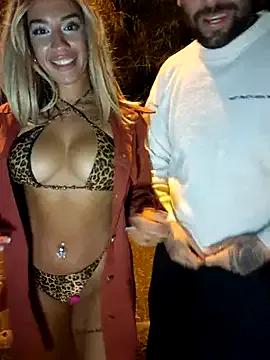 Slutty Dogging_teencouple wants you to fuck their body now Dogging_teencouple from StripChat