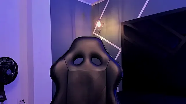 Discover Draven_Marceaux, he wants to masturbate for you Draven_Marceaux from StripChat