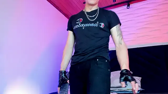 Dustin_Sonne from StripChat