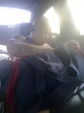 EatMyCake831 from StripChat