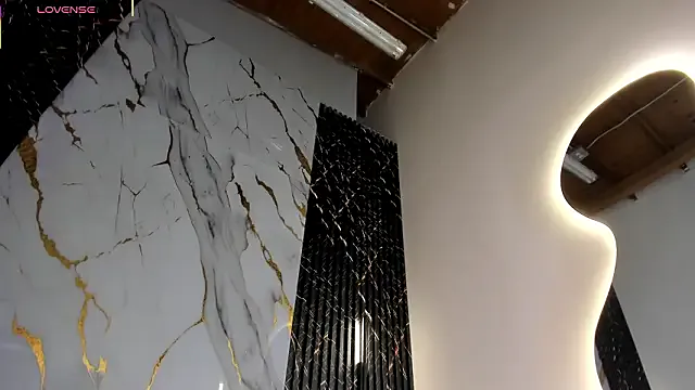 ebony_hot1 from StripChat