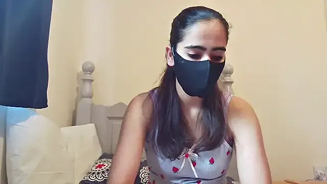 Bicurious sexiness: EchoicUlama gets unclothed while fondling her muff on camera EchoicUlama from StripChat