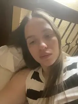 EdnaBradley from StripChat