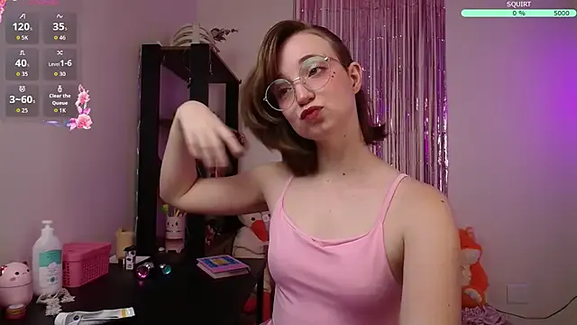 Elise_Nyx from StripChat