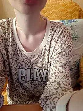 Elza_kom from StripChat