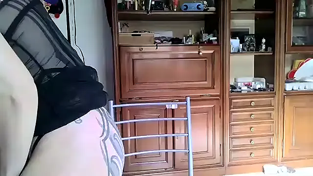 Emily_Posh from StripChat