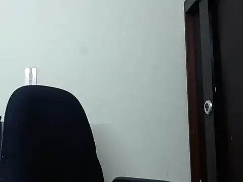 emilysamantha_8 from StripChat