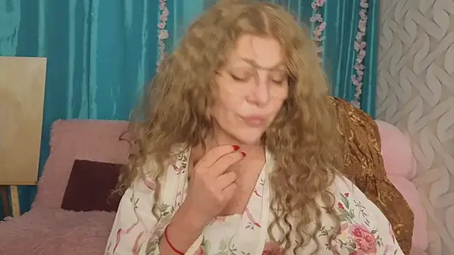 EvaTemptt from StripChat