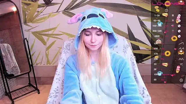 fleximona from StripChat